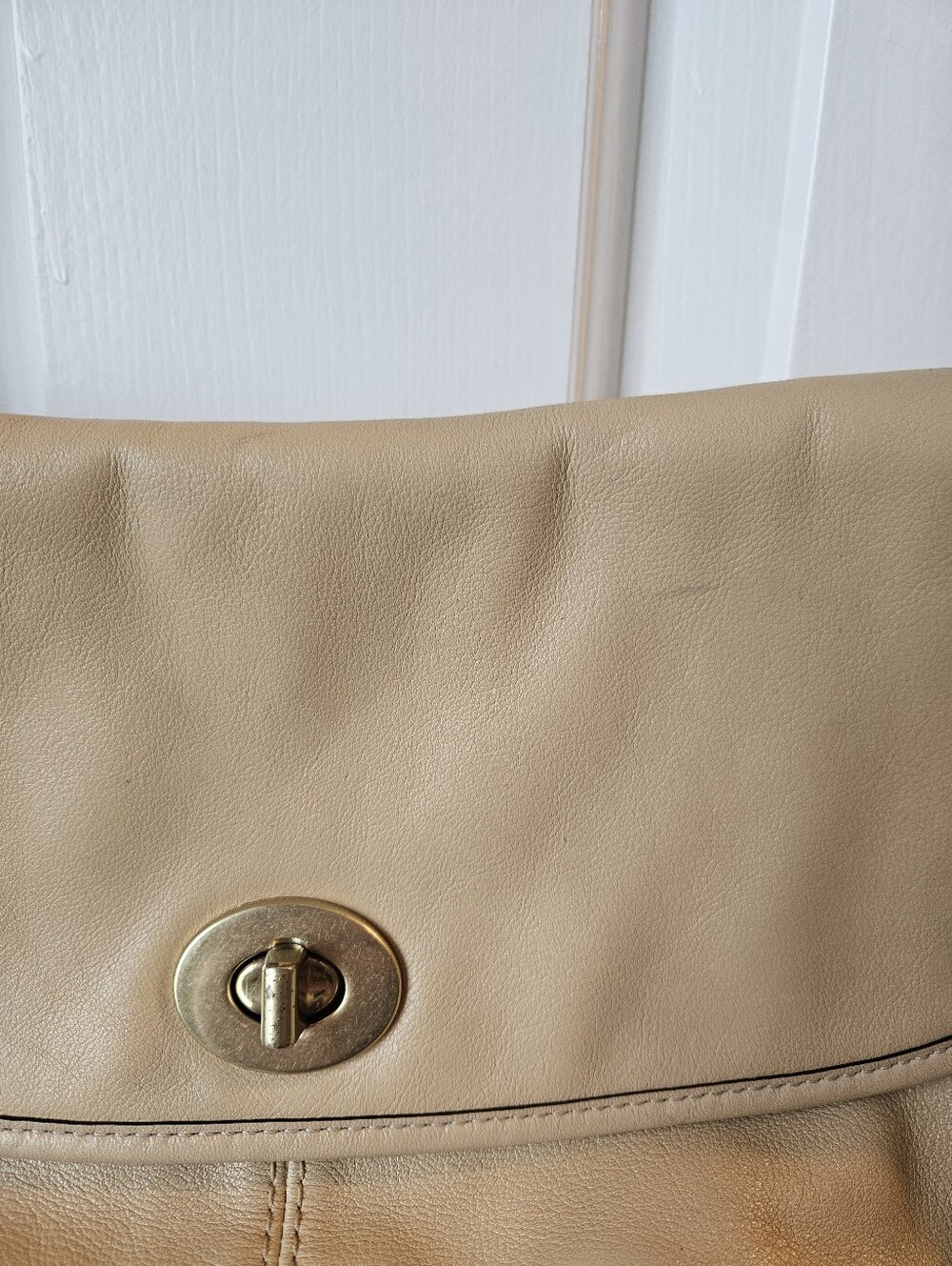 Coach Leather Shoulder Bag Turnlock - Picture 4 of 7